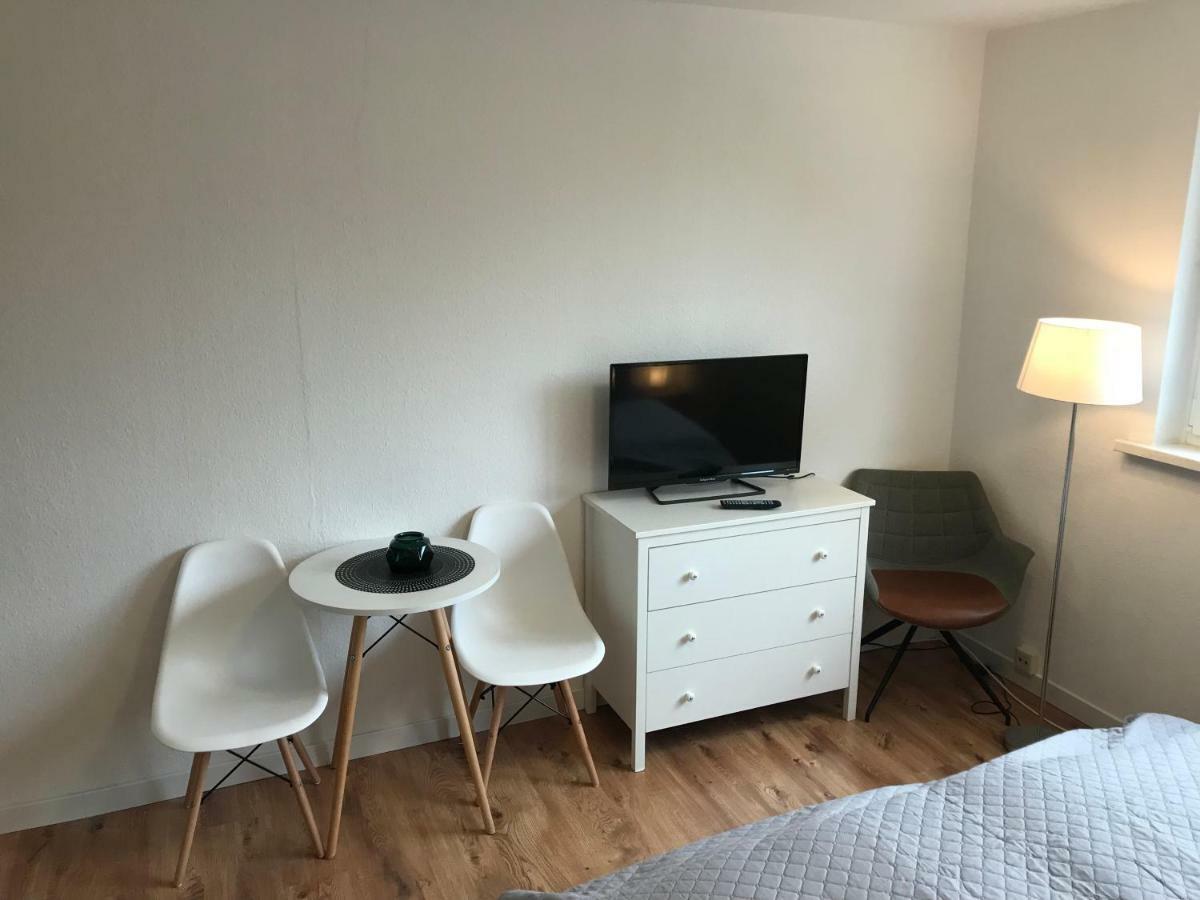 An Der Uniklinik, Apartment Mit Eigener Kueche Und Renoviertem Badezimmer, Zentrale Lage Хомбург Экстерьер фото